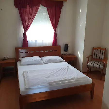 Pansion Stadion Bed & Breakfast *